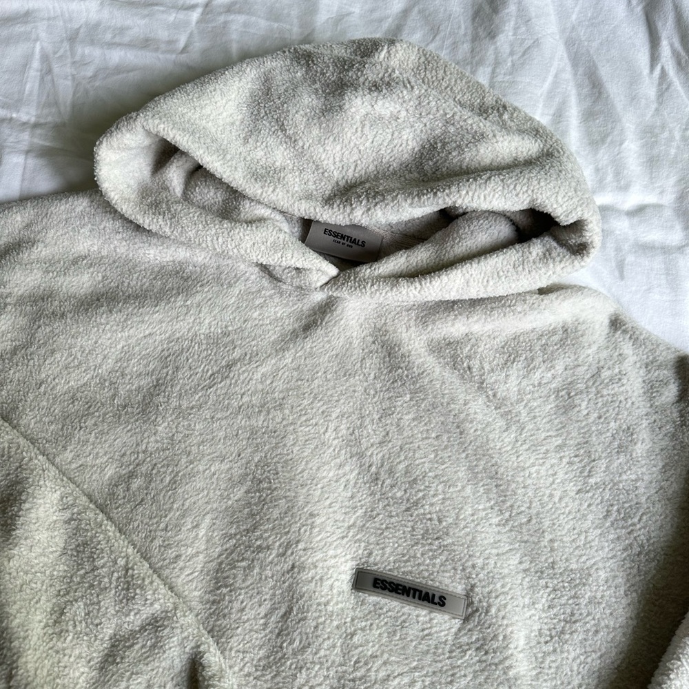 Essentials Men’s Fleece hoodie in size small